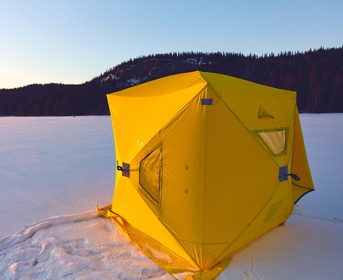Ice Fishing Shelter for 3 Persons