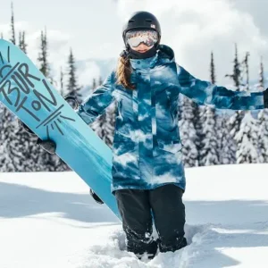 Full Season Snowboard Rentals in Minnesota