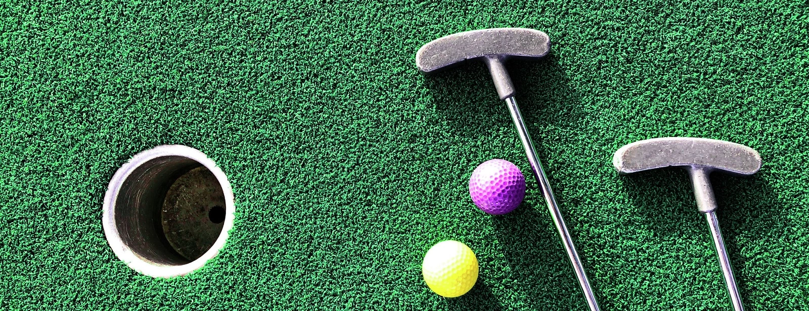 Mini Golf Rentals Minnesota and Minneapolis - North Sport Rentals Mini Golf Rentals Minnesota portable setup for weddings and events