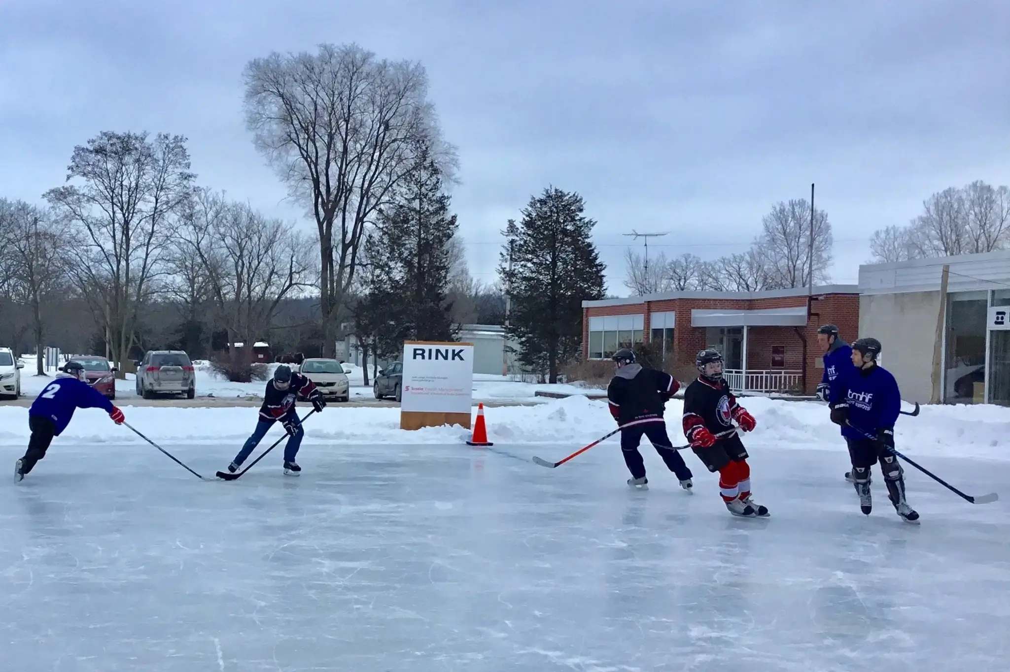 Rent ice hockey gear for company outting - North Sport Rentals Rent ice hockey gear for company outting
